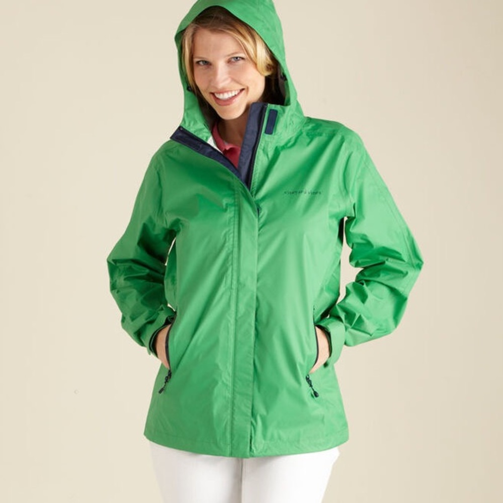 Vineyard Vine’s Green Rain Jacket (size xxs)